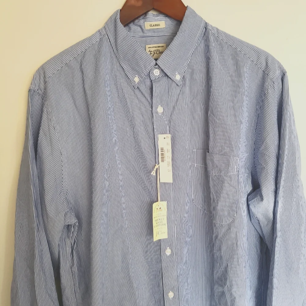 ๐SOLD๐ J. Crew Classic Blue and White Pinstripe Button Down Shirt 100% Cotton - Picture 12 of 12